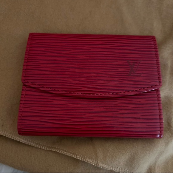 Authentic Louis Vuitton Red Epi Monceau w/ matching coin pouch - Picture 11 of 16